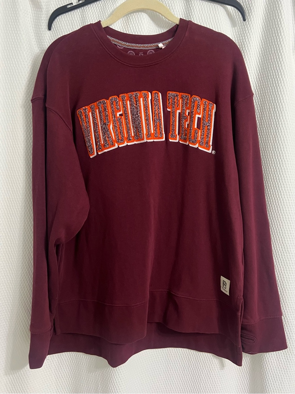 Pressbox Virginia Tech Womens Maroon Crewneck Sweatshirt, slip hem